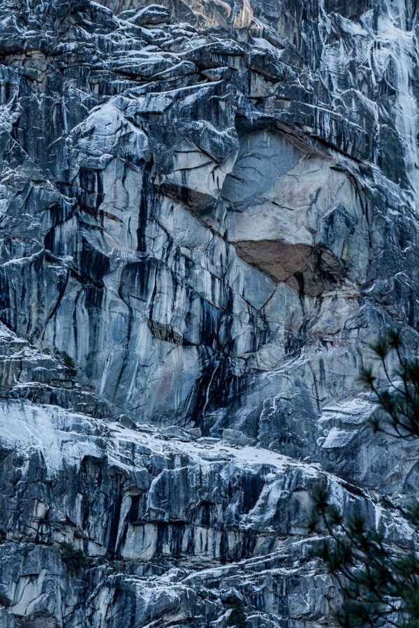By Michael Piraino Yosemite National Park cliffs and rock formations in Merced River Canyon