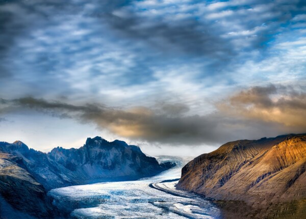 By Michael Piraino Iceland glacier in Vatnajökull National Park
