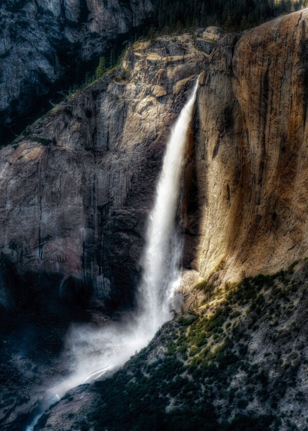 By Michael Piraino Yosemite National Park Glacier Point waterfall